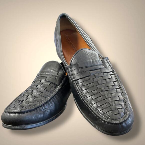 Men's Size 9.5 JOHNSTON & MURPHY  Black Woven Slip-On Sheepskin Loafers EUC - Picture 1 of 9